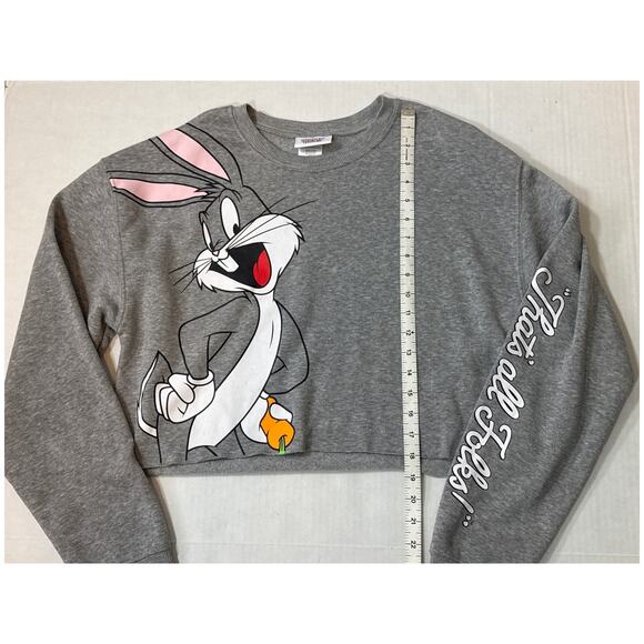 Bugs Bunny Cropped Sweatshirt Womens Medium Soft Comfy Graphic Print Gray Grey - Picture 6 of 7